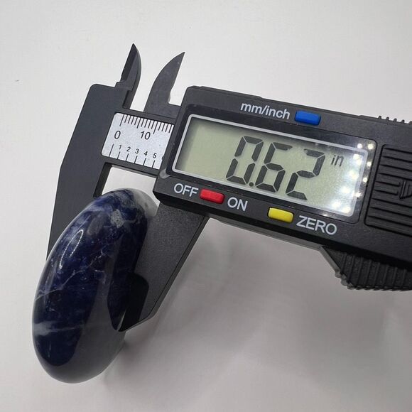 Sodalite Crystal Moon Carving‎ (#12) - Picture 6 of 9